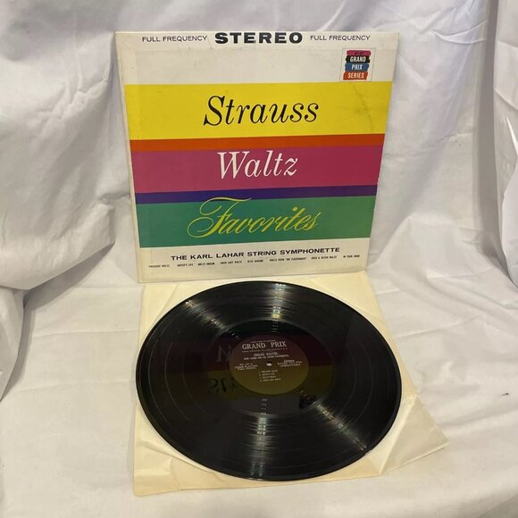 The Karl Lahar String Symphonette Strauss Waltz Favorites (Vinyl) Pickwick K107 - Picture 2 of 7